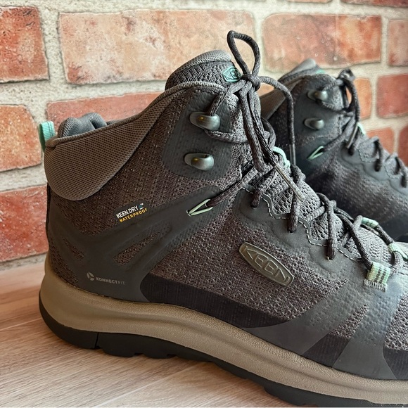 Keen Mid height hiking boots grey and mint green size 9.5 - Picture 2 of 13
